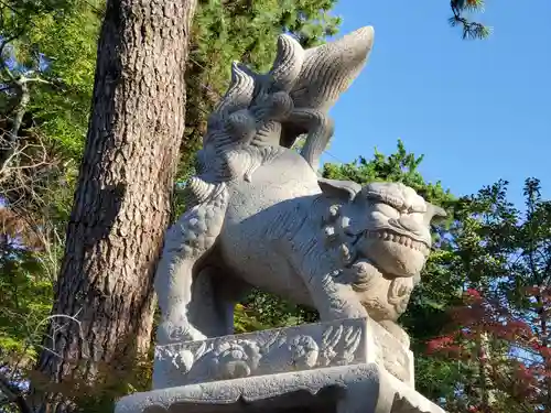 御建神社の狛犬