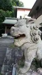 諏訪神社の狛犬