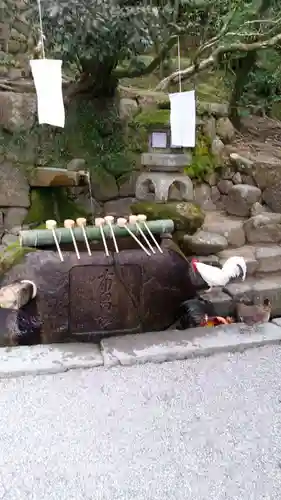 石上神宮の手水舎
