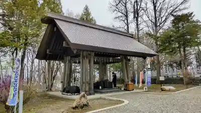 上川神社の手水舎