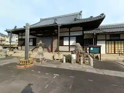 長栄寺の{uncategorized: "未分類", other: "その他", undefined: "問題あり", building: "その他建物", grave: "お墓", sacred_gate: "鳥居", guardian: "狛犬", statue: "像", buddha: "仏像", history: "歴史", nature: "自然", garden: "庭園", animal: "動物", pagoda: "塔", temizu: "手水舎", mountain_gate: "山門・神門", sanctuary: "本殿・本堂", subordinate: "末社・摂社", art: "芸術", scenery: "景色", jizo: "地蔵", ema: "絵馬", goshuin: "御朱印", omikuji: "おみくじ", items: "授与品その他", amulet: "お守り", goshuincho: "御朱印帳", eats: "食事", festival: "お祭り", votive_dance: "神楽", shichigosan: "七五三参", wedding: "結婚式", experience: "体験その他", initially: "初詣", around: "周辺", anti_infection: "感染症対策"}
