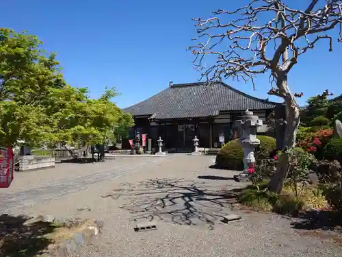 長善寺の本殿・本堂