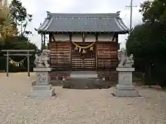 白山神社の本殿