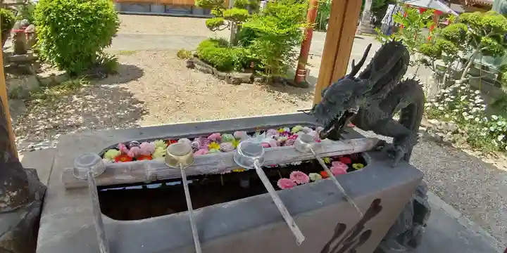 三河三弘法第二番 西福寺の手水舎