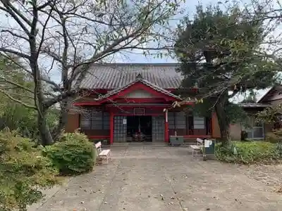 弘行寺の本殿