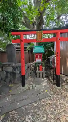 武信稲荷神社の末社・摂社