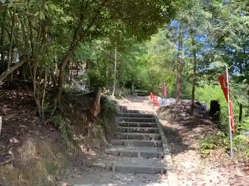 敢國神社のその他建物