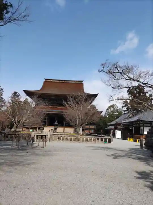 金峯山寺の本殿・本堂