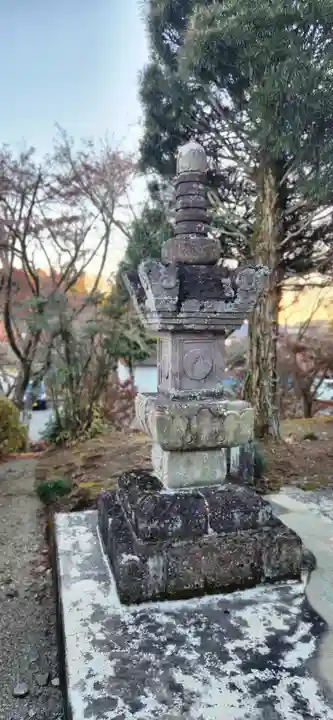 金乗院(那須波切不動尊) の塔