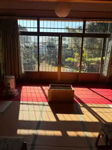 万尺寺の{uncategorized: "未分類", other: "その他", undefined: "問題あり", building: "その他建物", grave: "お墓", sacred_gate: "鳥居", guardian: "狛犬", statue: "像", buddha: "仏像", history: "歴史", nature: "自然", garden: "庭園", animal: "動物", pagoda: "塔", temizu: "手水舎", mountain_gate: "山門・神門", sanctuary: "本殿・本堂", subordinate: "末社・摂社", art: "芸術", scenery: "景色", jizo: "地蔵", ema: "絵馬", goshuin: "御朱印", omikuji: "おみくじ", items: "授与品その他", amulet: "お守り", goshuincho: "御朱印帳", eats: "食事", festival: "お祭り", votive_dance: "神楽", shichigosan: "七五三参", wedding: "結婚式", experience: "体験その他", initially: "初詣", around: "周辺", anti_infection: "感染症対策"}