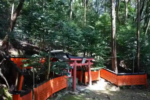 八神社の鳥居