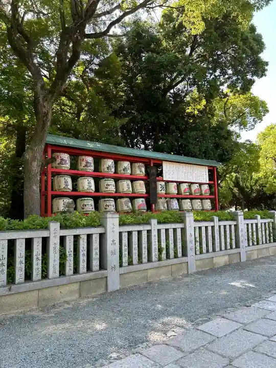 大鳥大社の{uncategorized: "未分類", other: "その他", undefined: "問題あり", building: "その他建物", grave: "お墓", sacred_gate: "鳥居", guardian: "狛犬", statue: "像", buddha: "仏像", history: "歴史", nature: "自然", garden: "庭園", animal: "動物", pagoda: "塔", temizu: "手水舎", mountain_gate: "山門・神門", sanctuary: "本殿・本堂", subordinate: "末社・摂社", art: "芸術", scenery: "景色", jizo: "地蔵", ema: "絵馬", goshuin: "御朱印", omikuji: "おみくじ", items: "授与品その他", amulet: "お守り", goshuincho: "御朱印帳", eats: "食事", festival: "お祭り", votive_dance: "神楽", shichigosan: "七五三参", wedding: "結婚式", experience: "体験その他", initially: "初詣", around: "周辺", anti_infection: "感染症対策"}
