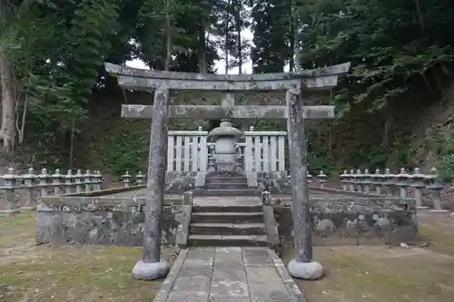 月照寺の鳥居