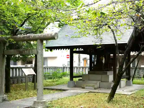 川口神社の末社