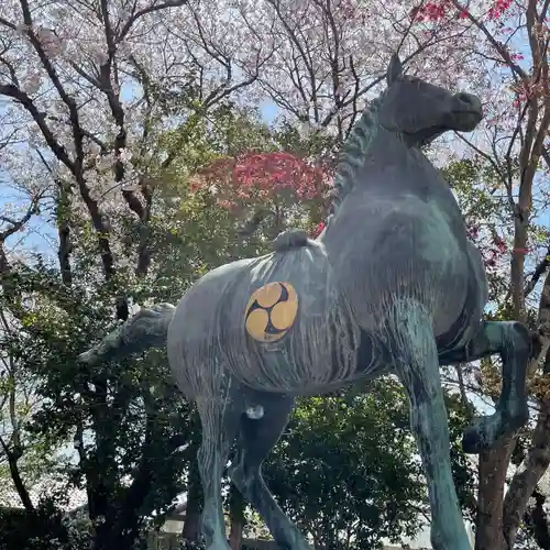 代田八幡宮の像