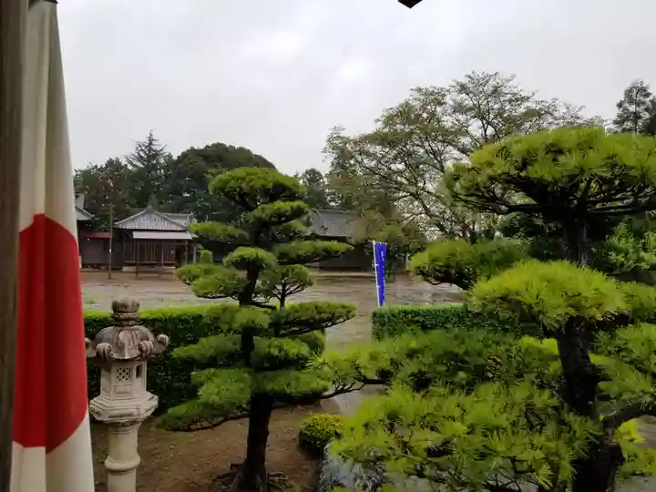 伏木香取神社の庭園