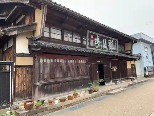 新羅神社の建物その他