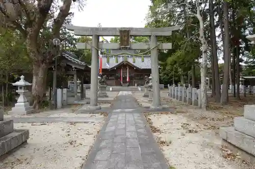 内神社の鳥居