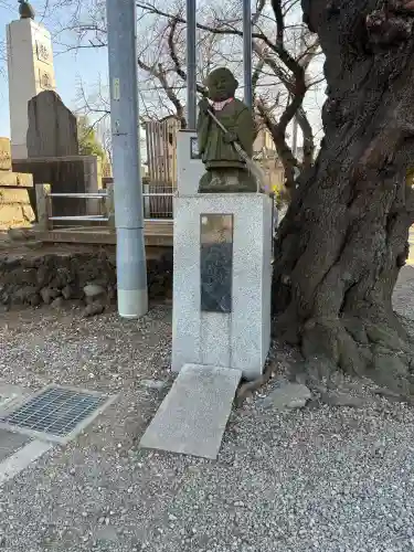 池上本門寺の{uncategorized: "未分類", other: "その他", undefined: "問題あり", building: "その他建物", grave: "お墓", sacred_gate: "鳥居", guardian: "狛犬", statue: "像", buddha: "仏像", history: "歴史", nature: "自然", garden: "庭園", animal: "動物", pagoda: "塔", temizu: "手水舎", mountain_gate: "山門・神門", sanctuary: "本殿・本堂", subordinate: "末社・摂社", art: "芸術", scenery: "景色", jizo: "地蔵", ema: "絵馬", goshuin: "御朱印", omikuji: "おみくじ", items: "授与品その他", amulet: "お守り", goshuincho: "御朱印帳", eats: "食事", festival: "お祭り", votive_dance: "神楽", shichigosan: "七五三参", wedding: "結婚式", experience: "体験その他", initially: "初詣", around: "周辺", anti_infection: "感染症対策"}