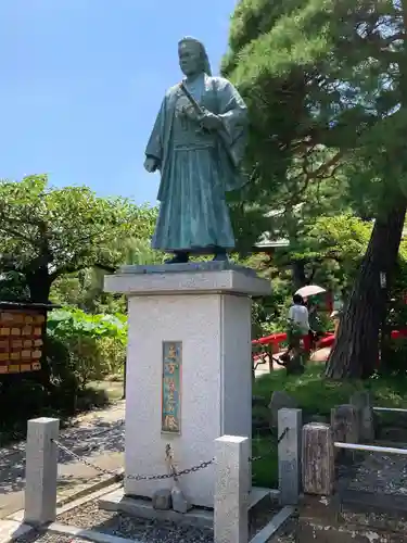 高幡不動尊　金剛寺の像