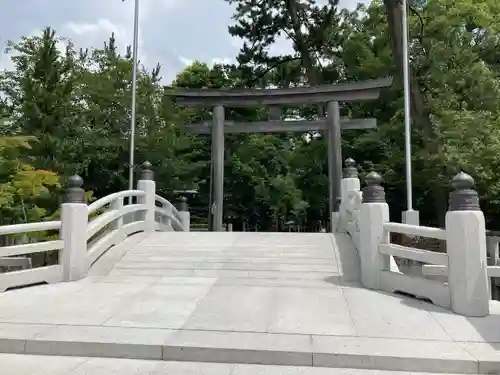 寒川神社の鳥居