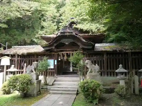 關蝉丸神社下社の本殿・本堂
