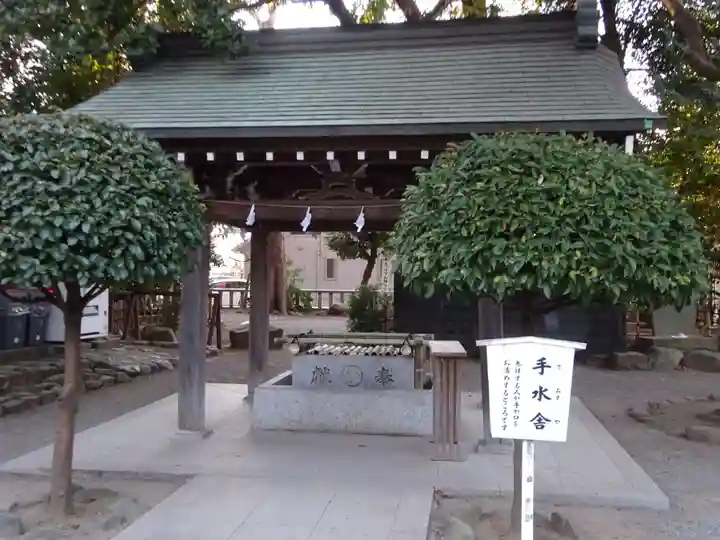 前鳥神社の手水舎