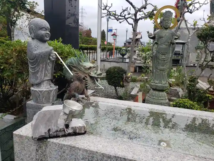 善根山弘法寺の手水舎