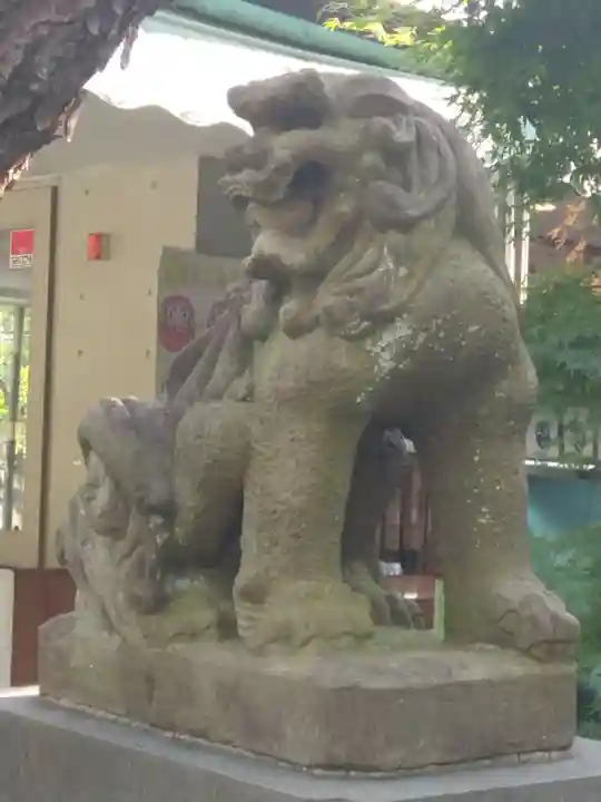 鳩森八幡神社の狛犬