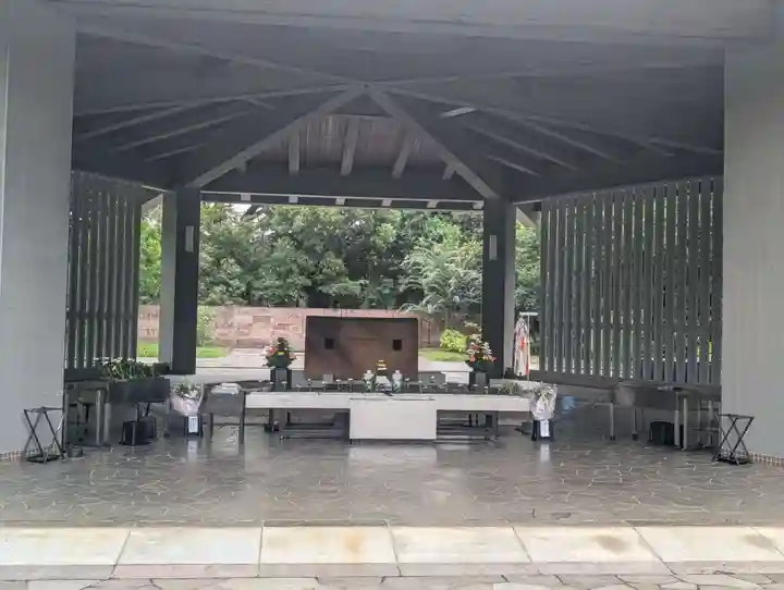 千鳥ヶ淵戦没者墓苑(東京都)