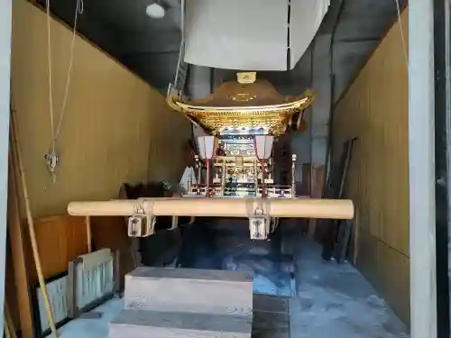 菟橋神社の{uncategorized: "未分類", other: "その他", undefined: "問題あり", building: "その他建物", grave: "お墓", sacred_gate: "鳥居", guardian: "狛犬", statue: "像", buddha: "仏像", history: "歴史", nature: "自然", garden: "庭園", animal: "動物", pagoda: "塔", temizu: "手水舎", mountain_gate: "山門・神門", sanctuary: "本殿・本堂", subordinate: "末社・摂社", art: "芸術", scenery: "景色", jizo: "地蔵", ema: "絵馬", goshuin: "御朱印", omikuji: "おみくじ", items: "授与品その他", amulet: "お守り", goshuincho: "御朱印帳", eats: "食事", festival: "お祭り", votive_dance: "神楽", shichigosan: "七五三参", wedding: "結婚式", experience: "体験その他", initially: "初詣", around: "周辺", anti_infection: "感染症対策"}