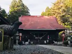 亀岡八幡宮の本殿