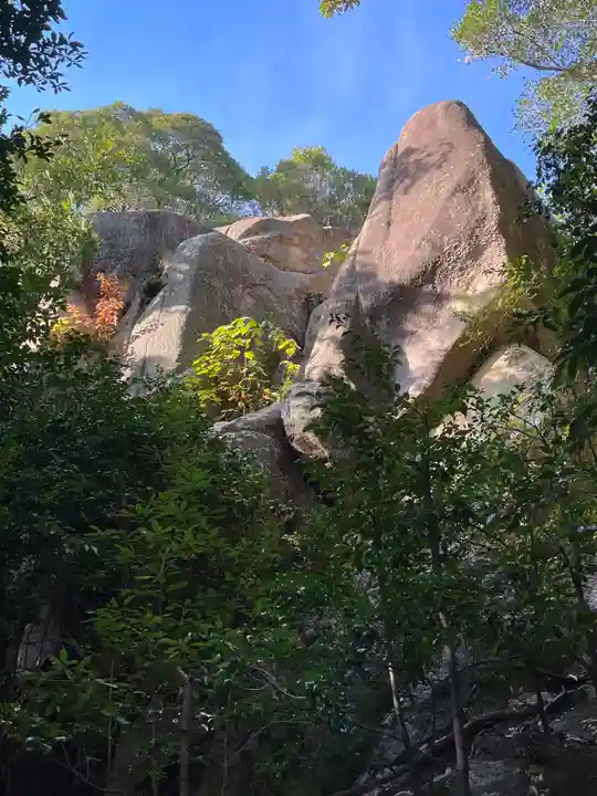 越木岩神社(兵庫県)
