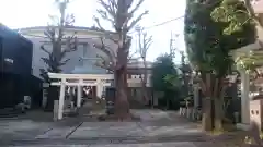 初音森神社の建物その他