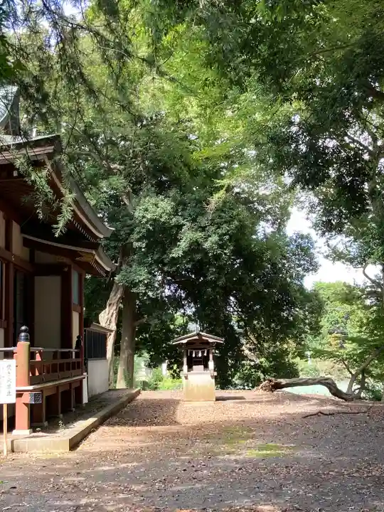 人見稲荷神社の末社・摂社