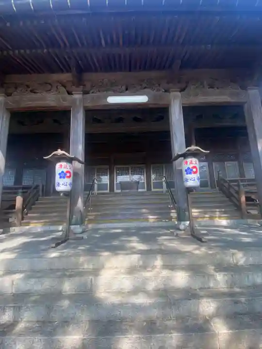 法心寺の本殿・本堂