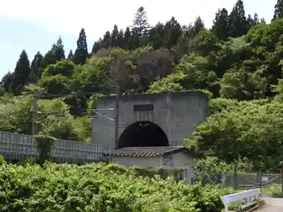 トンネル神社(青森県)