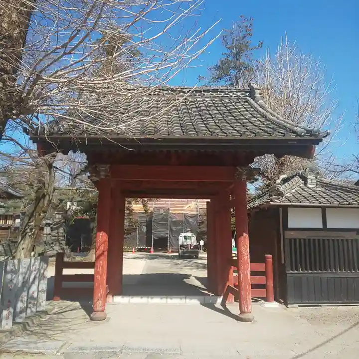 総願寺の山門・神門