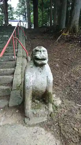 米川八幡神社の狛犬