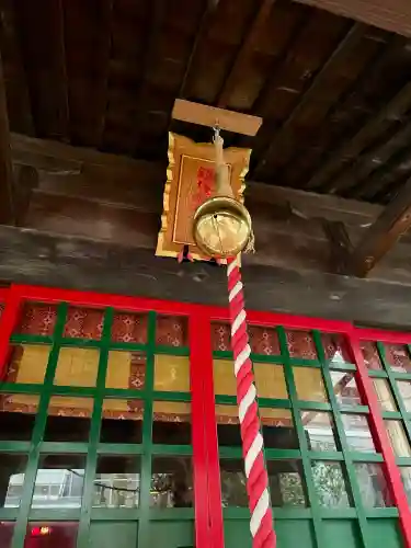 鐘塚稲荷神社の{uncategorized: "未分類", other: "その他", undefined: "問題あり", building: "その他建物", grave: "お墓", sacred_gate: "鳥居", guardian: "狛犬", statue: "像", buddha: "仏像", history: "歴史", nature: "自然", garden: "庭園", animal: "動物", pagoda: "塔", temizu: "手水舎", mountain_gate: "山門・神門", sanctuary: "本殿・本堂", subordinate: "末社・摂社", art: "芸術", scenery: "景色", jizo: "地蔵", ema: "絵馬", goshuin: "御朱印", omikuji: "おみくじ", items: "授与品その他", amulet: "お守り", goshuincho: "御朱印帳", eats: "食事", festival: "お祭り", votive_dance: "神楽", shichigosan: "七五三参", wedding: "結婚式", experience: "体験その他", initially: "初詣", around: "周辺", anti_infection: "感染症対策"}