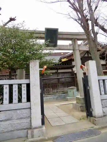 飛木稲荷神社の鳥居