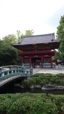 根津神社の山門・神門