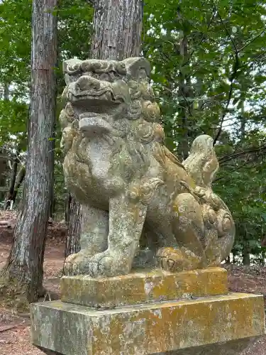 荷機稲荷神社の{uncategorized: "未分類", other: "その他", undefined: "問題あり", building: "その他建物", grave: "お墓", sacred_gate: "鳥居", guardian: "狛犬", statue: "像", buddha: "仏像", history: "歴史", nature: "自然", garden: "庭園", animal: "動物", pagoda: "塔", temizu: "手水舎", mountain_gate: "山門・神門", sanctuary: "本殿・本堂", subordinate: "末社・摂社", art: "芸術", scenery: "景色", jizo: "地蔵", ema: "絵馬", goshuin: "御朱印", omikuji: "おみくじ", items: "授与品その他", amulet: "お守り", goshuincho: "御朱印帳", eats: "食事", festival: "お祭り", votive_dance: "神楽", shichigosan: "七五三参", wedding: "結婚式", experience: "体験その他", initially: "初詣", around: "周辺", anti_infection: "感染症対策"}