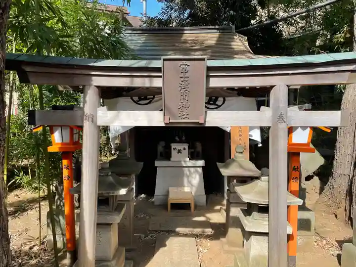 上目黒氷川神社の鳥居