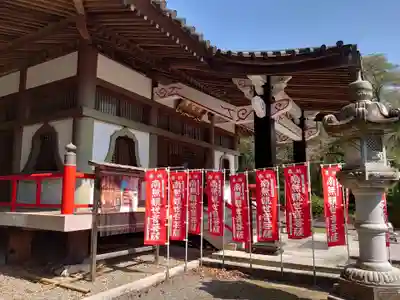 清滝寺の本殿・本堂