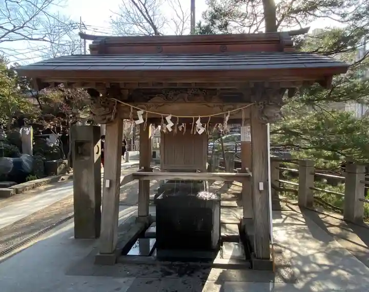 松戸神社の手水舎