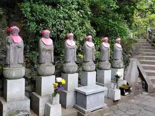 東長谷寺　薬王院の地蔵
