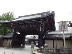 本願寺（西本願寺）の山門