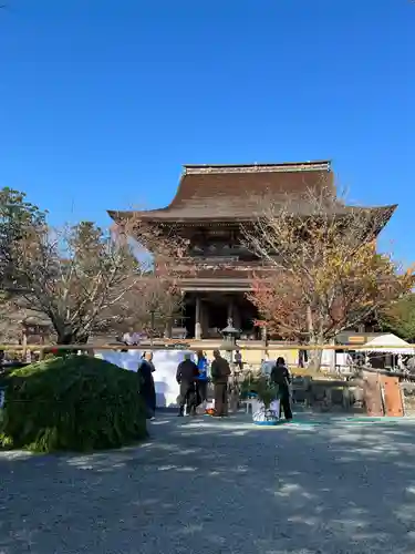 金峯山寺の本殿・本堂