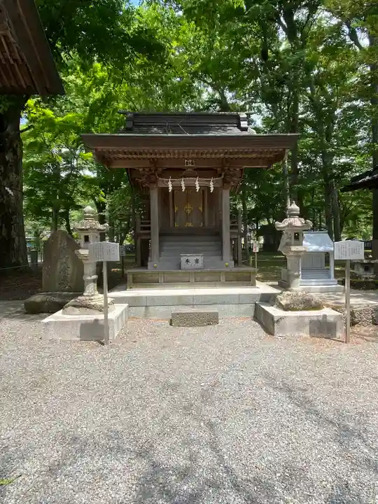 淺間神社(忍野八海)の末社・摂社